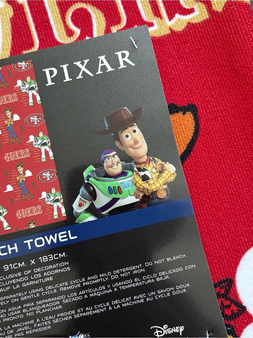 Pixar Toy Story Beach Towel - Woody & Buzz